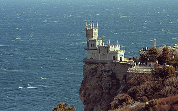 Castle in Crimea, Ukraine, Ukraine, castle, sea, coast, Crimea, rock HD wallpaper