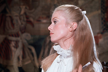 Catherine Deneuve, Beautiful background HD wallpaper