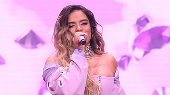 The Tonight Show Starring, Karol G HD wallpaper