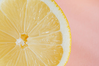 Juicy Lemon slice, close up HD wallpaper