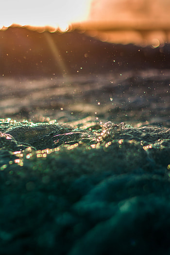 Water, Waves, Glare, Shine, Light, Miscellanea, Miscellaneous, Spray HD phone wallpaper