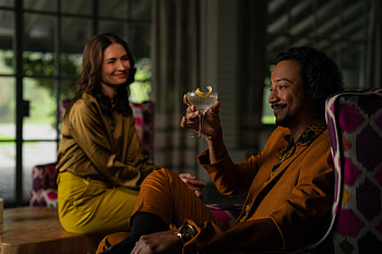 Pluribus — TV : Elegant Lounge Scene, TV Show HD wallpaper