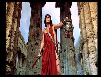 Pereus with the head of Medusa, thats what you call a pain in the nick HD wallpaper