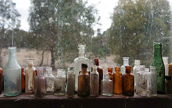 Miscellanea, Miscellaneous, Glass, Window Sill, Windowsill, Collection, Bottle, Bottles, Container, Tare HD wallpaper