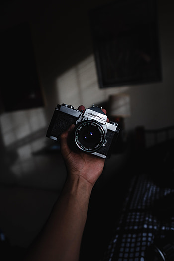 Dark, Hand, Retro, Lens, Technologies, Technology, Camera HD phone wallpaper