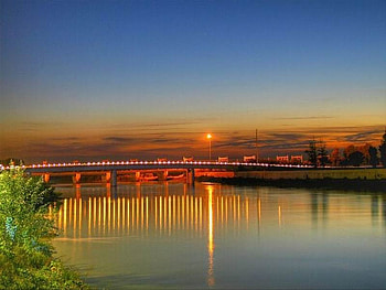 sunset bridge, river, sunsets, bridge, beautiful, ray HD wallpaper