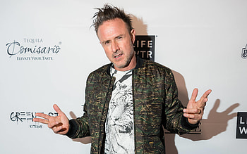 David Arquette, Risk-taking role, Thrilling performances, Life in the spotlight HD wallpaper