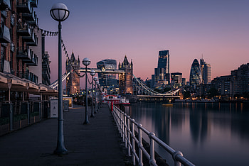 London Evening Buildings Water Side , london, nature, buildings, world, graphy HD wallpaper