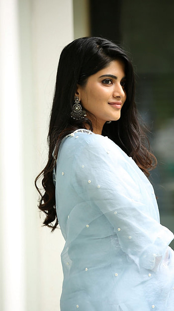 Megha akash, telugu actress HD phone wallpaper