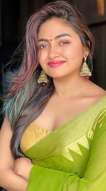 Shalin zoya, mallu aunty, saree lover HD phone wallpaper