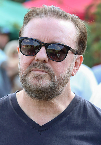 Ricky Gervais, Fearless comedian, Courage over awards, Inspiring words HD phone wallpaper
