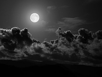 Full Moon, bw, clouds, full, moon HD wallpaper