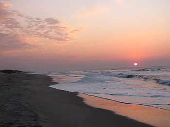 Sunrise in Hatteras, NC, water, ocean, sunrise, beach HD wallpaper