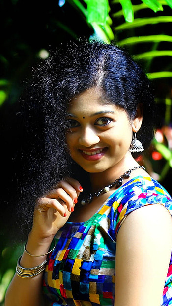 Neeraja, malayalam actress, model HD phone wallpaper