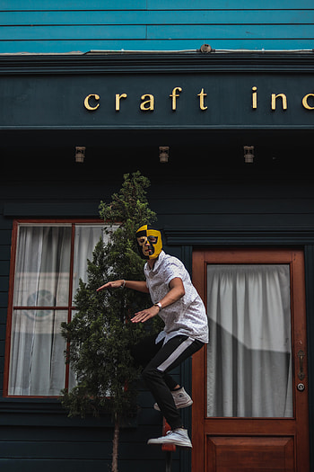 Miscellanea, Miscellaneous, Flight, Mask, Bounce, Jump, Guy, Levitation HD phone wallpaper
