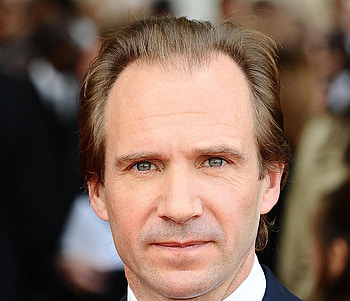 Ralph Fiennes HD wallpaper