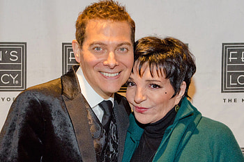 Liza Minnelli, Comeback rumors, Entertainment news, Return to the spotlight HD wallpaper