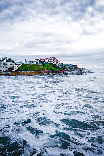 Cities, Waves, City, Shore, Bank, Ocean, Land, Earth HD phone wallpaper