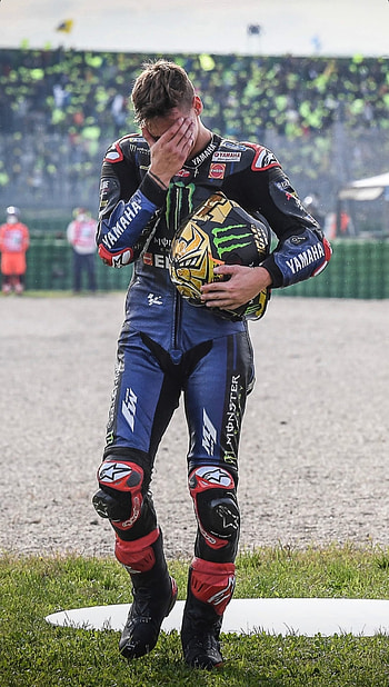 Fabio Quartararo, MotoGP, World Champion HD phone wallpaper