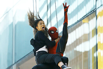 Zendaya, Own stunts, Spider-Man, Star snaps HD wallpaper