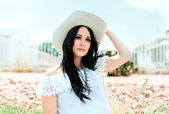 Celebrity, white hat, Kacey Musgraves HD wallpaper
