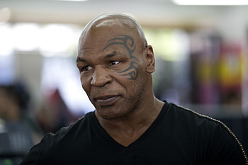 Mike Tyson, Dominant force, Intensity personified, Boxing phenom HD wallpaper