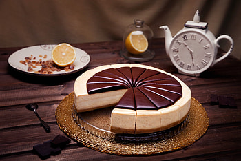 Cheesecake still life, Pastry delight, Captivating cake, resolution HD wallpaper