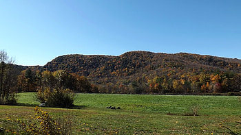 Autumn colors in the Hilltowns, landscape, fall colors, green field, autumn 2016 HD wallpaper