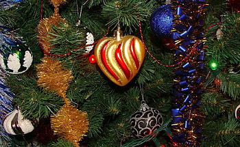 Holidays, New Year, Holiday, Christmas Tree Toys, Christmas Decorations, Christmas Tree, Tinsel, Garland HD wallpaper