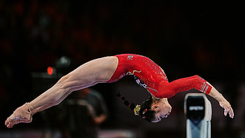 Tang Xijing, Balance Beam HD wallpaper
