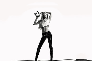 Gigi hadid, fashion model, monochrome, 2018 HD wallpaper