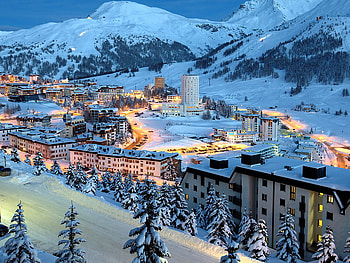 Winter village, winter, nature, village, tree, mountain HD wallpaper