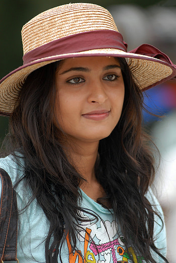 anushka shetty, face, nayanthara, tamanna, keerthy, pallavi, tamannah, rashmika, tapsee, samantha HD phone wallpaper
