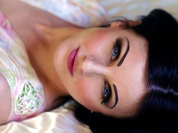 BEAUTIFUL WOMAN, dark hair, eyes, face, beautiful, woman HD wallpaper