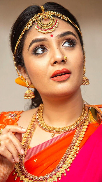Sreemukhi, telugu actress, anchor HD phone wallpaper