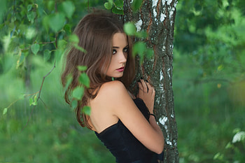 Beauty, summer, model, green, kseniya kokoreva, leaf, ksenyia kokoreva, girl, woman, vara HD wallpaper