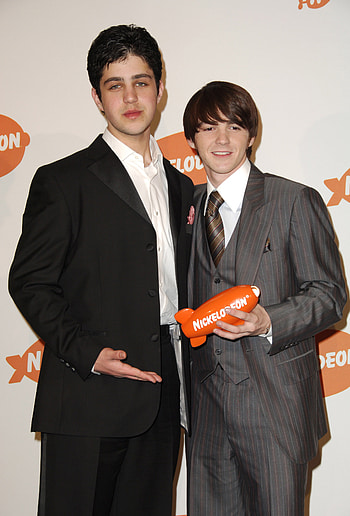 Josh Peck, Drake Bell feud, Wedding drama, Josh Peck HD phone wallpaper