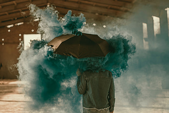 Smoke, Miscellanea, Miscellaneous, Human, Person, Umbrella, Colored Smoke, Coloured Smoke HD wallpaper