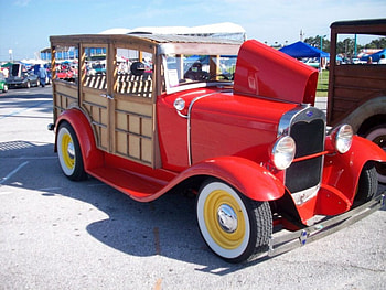 Orange Woody, ford, classic, yellow rims, wood HD wallpaper