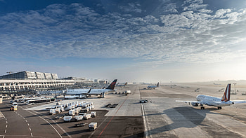 Frankfurt Airport, Recovery projection, Return to full capacity, Travel industry outlook HD wallpaper
