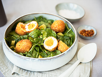 Crispy eggs, Cilantro and avocado salad, Healthy breakfast, Fresh ingredients HD wallpaper