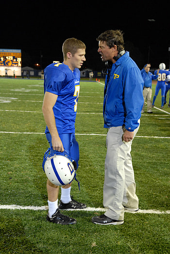 Friday Night Lights, Matt and Coach Taylor, Fanpop tribute, Enduring mentorship HD phone wallpaper