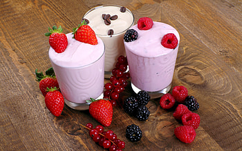 Yogurt and Berries, berries, fruit, yogurt, food HD wallpaper