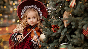 Grey Eyes White Hair Little Girl With Violin Is Wearing Red Dress And Hat Standing Near Decorated Christmas Tree Cute HD wallpaper