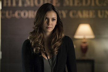 Nina Dobrev Actress, nina-dobrev, celebrities, the-vampire-diaries, tv-shows, girls HD wallpaper
