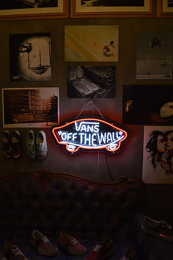 Vans off the wall, Unique , Skate culture, Fashion-forward brand HD phone wallpaper