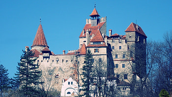 Bran Castle HD wallpaper