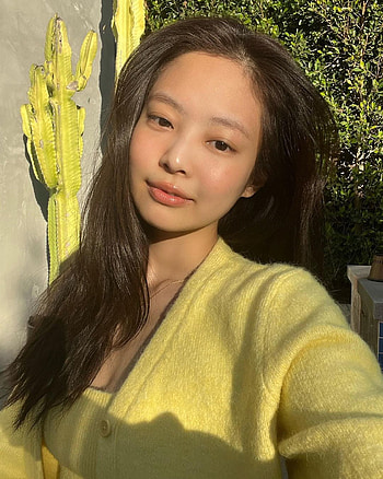 Jennie insta update, Jisoo, Kpop, Instagram, Rose, Blackpink, Lisa HD phone wallpaper