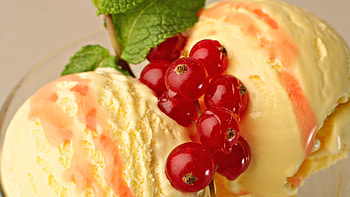 Vanilla Icecream, abstract, graphy, 3d, vanilla, icecream, currants HD wallpaper