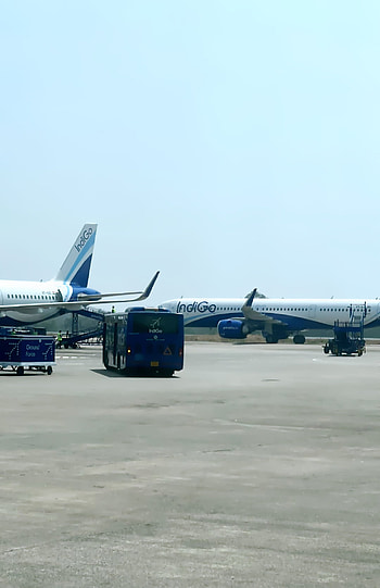 Airport, sky, wheel, planes HD phone wallpaper